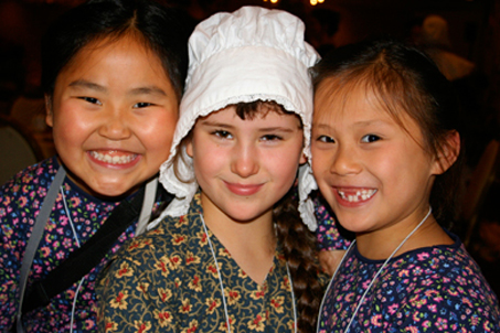 Three little pilgrims: Grace, Mary and Hannah