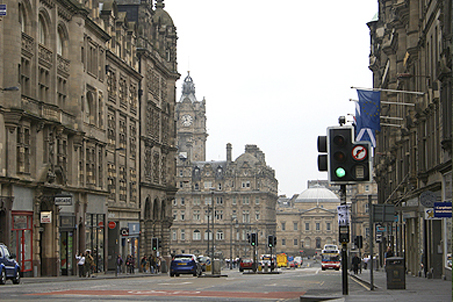 A shot down the Royal Mile — Edinburgh, Scotland