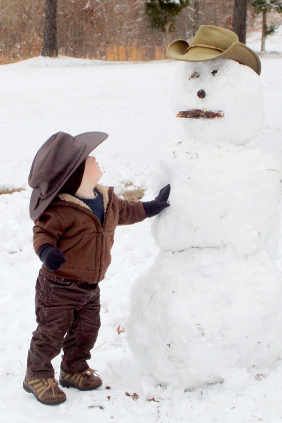 Calvin puts the finishing touches on the 2011 Turley family snowman